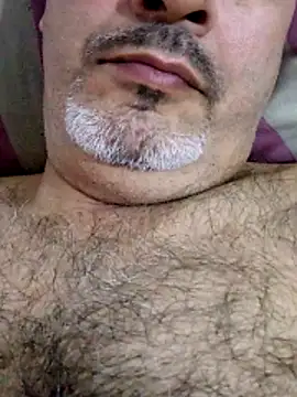 Snapshot of Juan_45 chatting on 05/12/26, 01:30 Juan 45 online show from 05/12/26, 01:30