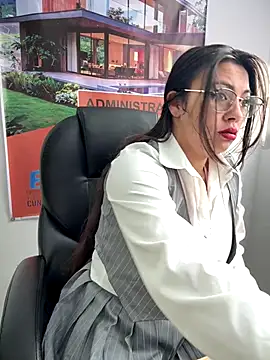 LIZ-06  online show from 11/30/25, 03:27