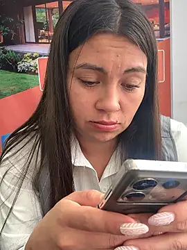 LIZ-06  online show from 01/07/26, 03:36