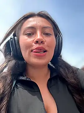 LIZ-06  online show from 04/07/26, 02:28