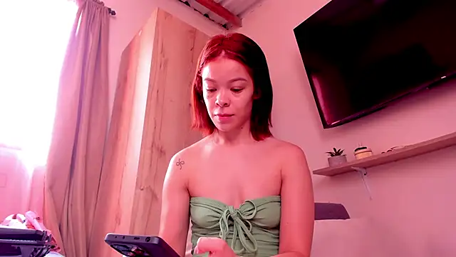 sofiaVelez01 online show from 06/03/26, 04:34