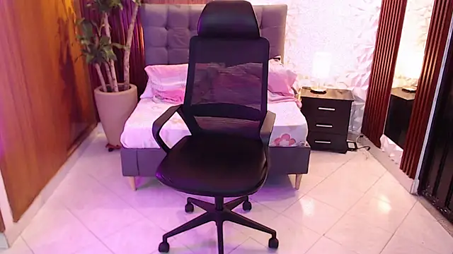 ashleylove prg online show from 01/28/25, 07:43