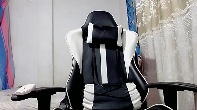 Snapshot of danilo302209 chatting on 03/08/25, 12:52 danilo302209 online show from 03/08/25, 12:52