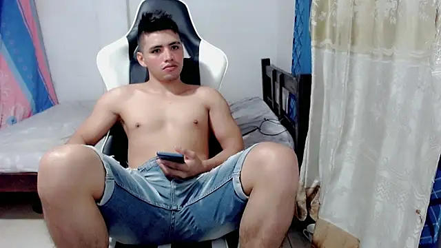 Snapshot of danilo302209 chatting on 03/12/25, 06:18 danilo302209 online show from 03/12/25, 06:18