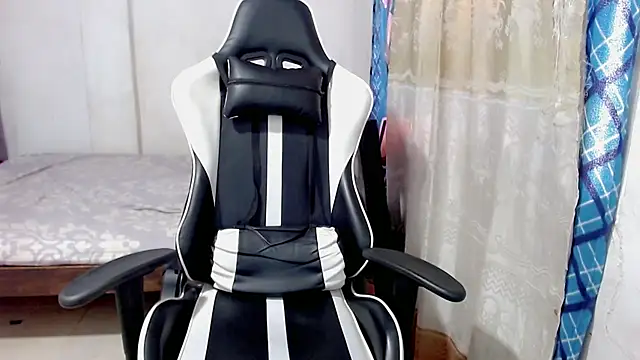 Snapshot of danilo302209 chatting on 03/18/25, 05:53 danilo302209 online show from 03/18/25, 05:53