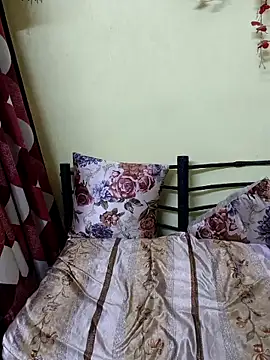 Snapshot of Cute-manisha chatting on 02/15/25, 06:23 Cute-manisha online show from 02/15/25, 06:23