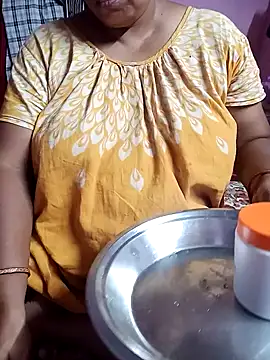 Hotty-rumi online show from 10/23/25, 05:01