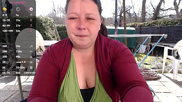 Snapshot of KasiaPrivat chatting on 03/16/25, 10:33 KasiaPrivat online show from 03/16/25, 10:33