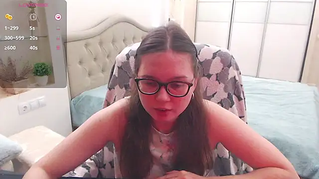 Cutie Emily online show from 10/19/25, 03:12