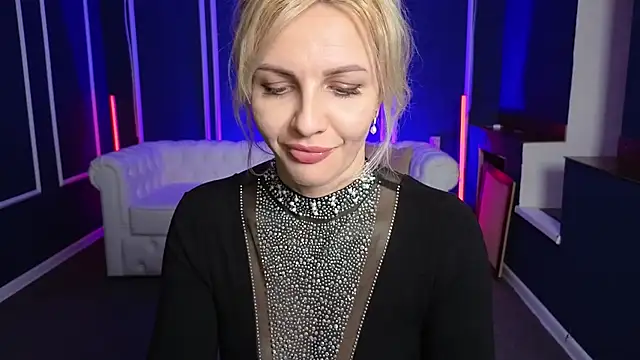 Snapshot of Barbara_Blonde chatting on 01/22/25, 05:28 Barbara Blonde online show from 01/22/25, 05:28