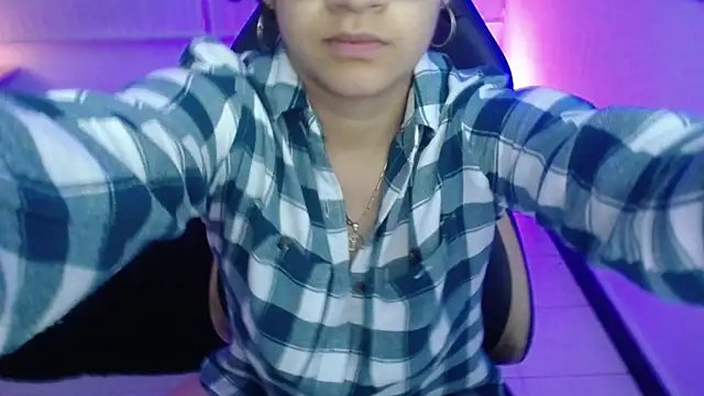 Lili Gomez  online show from 01/08/26, 12:18