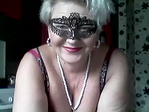 Lisa Suzie online show from 09/27/25, 10:20