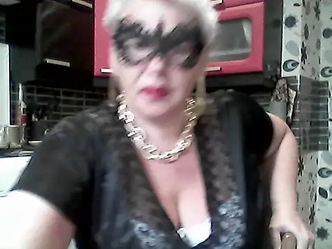 Snapshot of Lisa_Suzie chatting on 05/29/26, 05:38 Lisa Suzie online show from 05/29/26, 05:38
