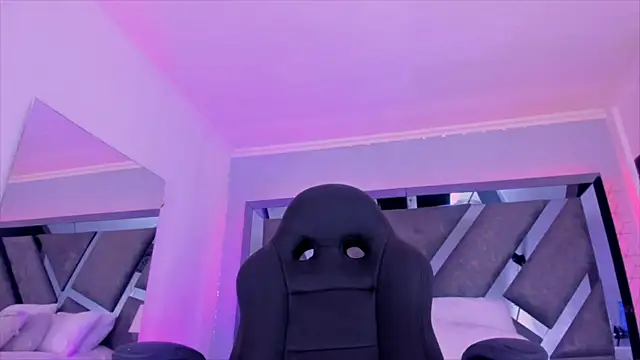 Snapshot of AlliJadid chatting on 02/18/25, 02:06 AlliJadid online show from 02/18/25, 02:06