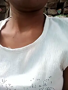 Kajal  Mehra online show from 10/22/25, 08:47