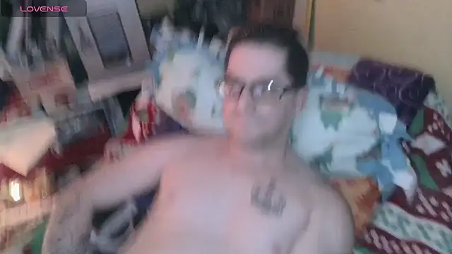 Snapshot of AryanJCole666 chatting on 12/19/24, 02:23 AryanJCole666 online show from 12/19/24, 02:23