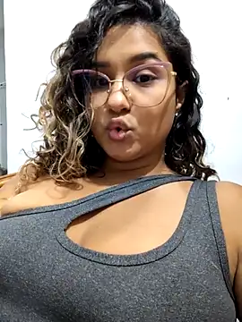 BrendaGirs online show from 04/15/26, 02:29