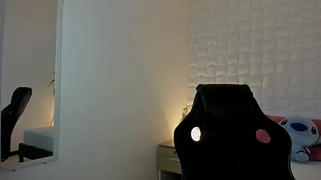 stephanya  online show from 01/09/25, 02:11