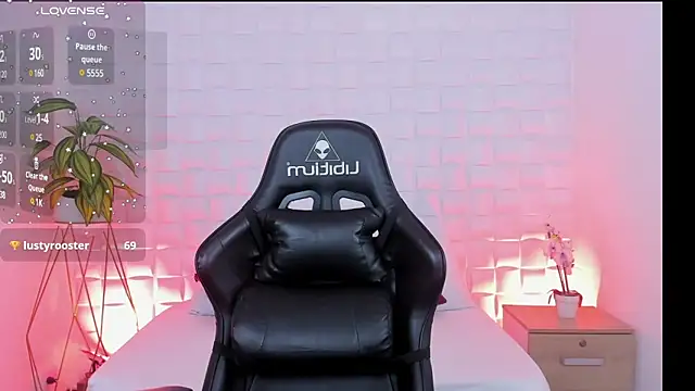 stephanya  online show from 02/06/25, 11:15