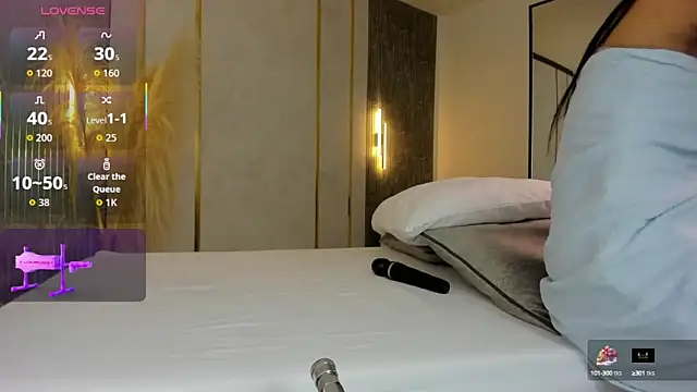 stephanya  online show from 09/26/25, 07:51