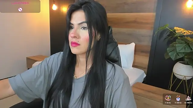 stephanya  online show from 01/07/26, 07:16