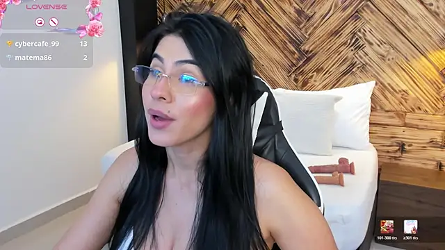 Snapshot of stephanya_ chatting on 05/16/26, 08:18 stephanya online show from 05/16/26, 08:18