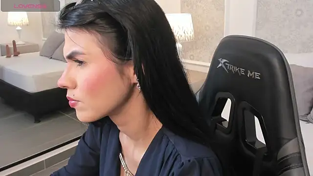 Snapshot of stephanya_ chatting on 06/04/26, 07:42 stephanya online show from 06/04/26, 07:42