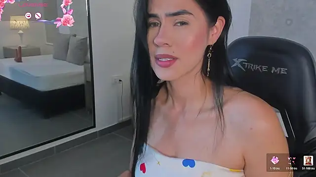 Snapshot of stephanya_ chatting on 07/17/26, 12:45 stephanya online show from 07/17/26, 12:45