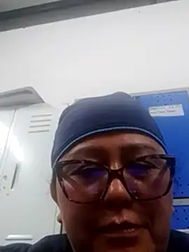 Snapshot of Darly_Gomez chatting on 01/01/25, 11:40 Darly Gomez online show from 01/01/25, 11:40