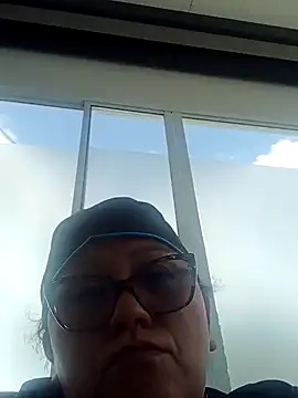 Snapshot of Darly_Gomez chatting on 01/06/25, 03:51 Darly Gomez online show from 01/06/25, 03:51