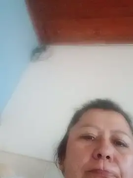 Snapshot of Darly_Gomez chatting on 01/13/25, 12:13 Darly Gomez online show from 01/13/25, 12:13