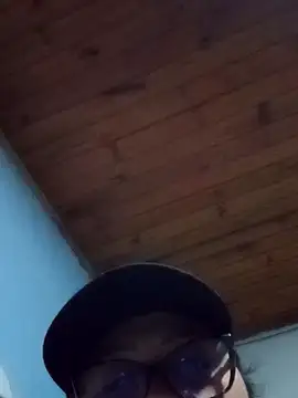 Snapshot of Darly_Gomez chatting on 01/15/25, 04:36 Darly Gomez online show from 01/15/25, 04:36