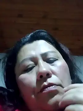 Snapshot of Darly_Gomez chatting on 01/17/25, 03:34 Darly Gomez online show from 01/17/25, 03:34