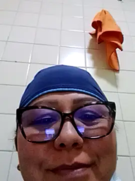 Snapshot of Darly_Gomez chatting on 01/28/25, 10:56 Darly Gomez online show from 01/28/25, 10:56