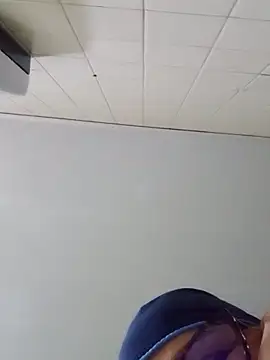 Snapshot of Darly_Gomez chatting on 01/29/25, 02:51 Darly Gomez online show from 01/29/25, 02:51