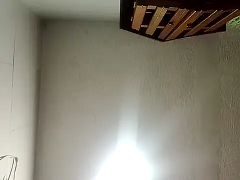 Snapshot of Darly_Gomez chatting on 02/15/25, 12:22 Darly Gomez online show from 02/15/25, 12:22