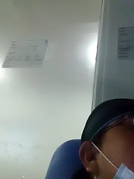 Snapshot of Darly_Gomez chatting on 02/16/25, 05:15 Darly Gomez online show from 02/16/25, 05:15