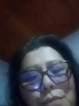 Snapshot of Darly_Gomez chatting on 03/18/25, 10:48 Darly Gomez online show from 03/18/25, 10:48