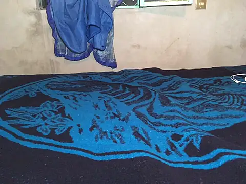 manuamador online show from 02/16/25, 05:04