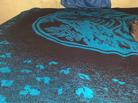 manuamador online show from 02/19/25, 03:50