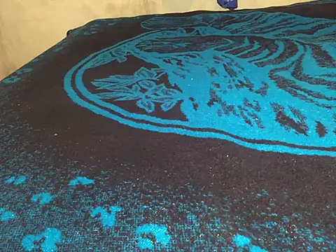 manuamador online show from 02/26/25, 04:25