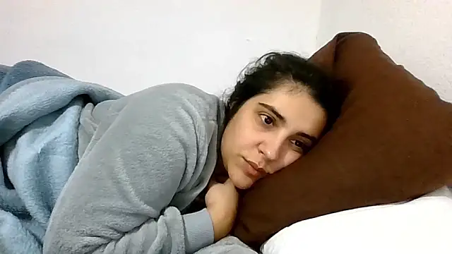 Ursumi1 online show from 01/18/26, 05:39