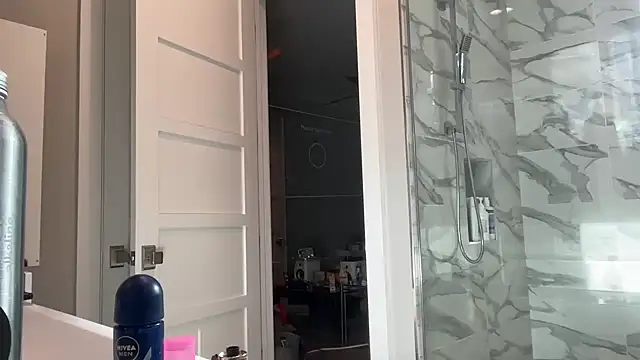 69woodinson online show from 03/25/26, 01:39