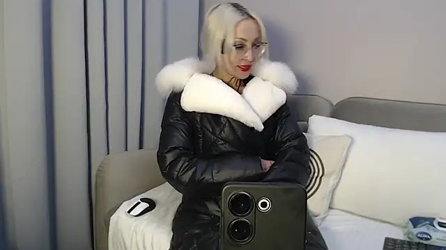 Milforja online show from 02/11/25, 09:46