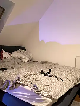 SunbakedMedal71 online show from 03/13/26, 10:27