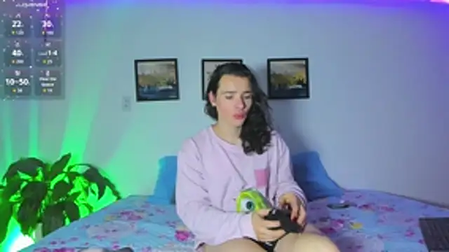 elafranco  online show from 11/21/25, 04:44