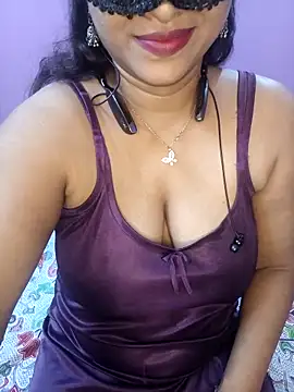 Sexy Mona Bhabhi online show from 10/18/25, 06:08