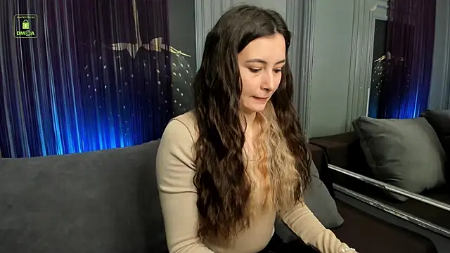 Ishtar Divine online show from 03/12/25, 10:37