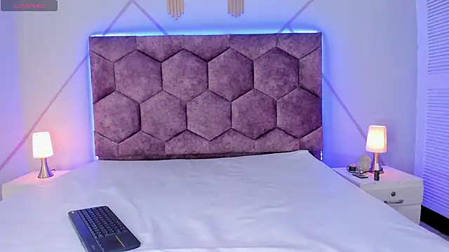 Snapshot of aggy_castel chatting on 01/23/25, 02:02 aggy castel online show from 01/23/25, 02:02