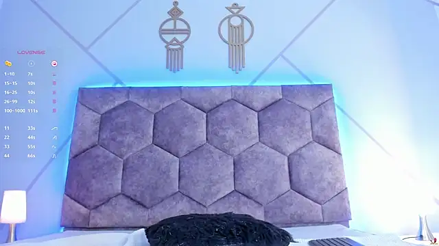 Snapshot of aggy_castel chatting on 02/11/25, 06:40 aggy castel online show from 02/11/25, 06:40